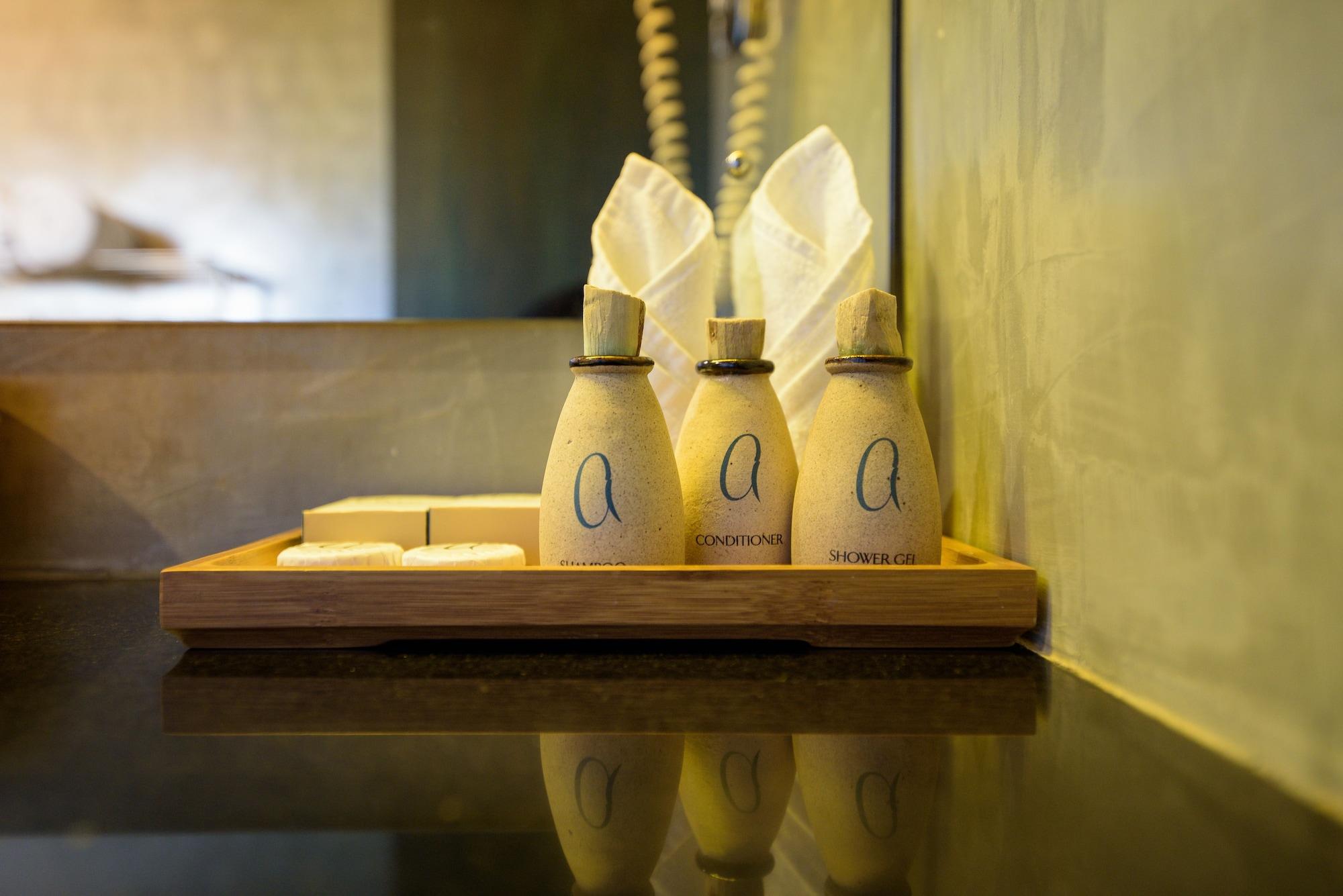 Hotel Regenta Arie Lagoon 5*