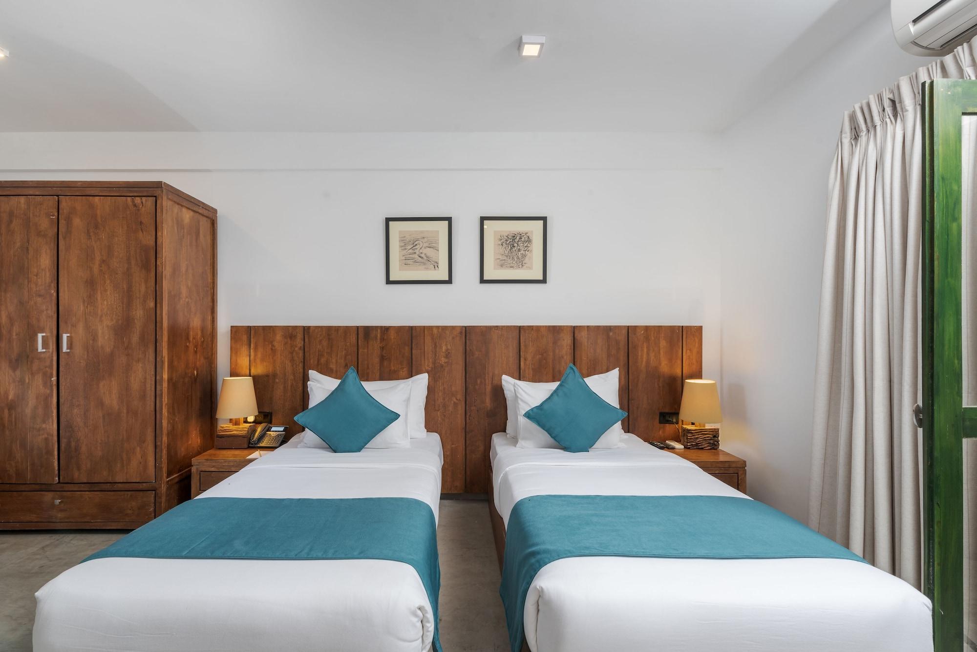 Hotel Regenta Arie Lagoon