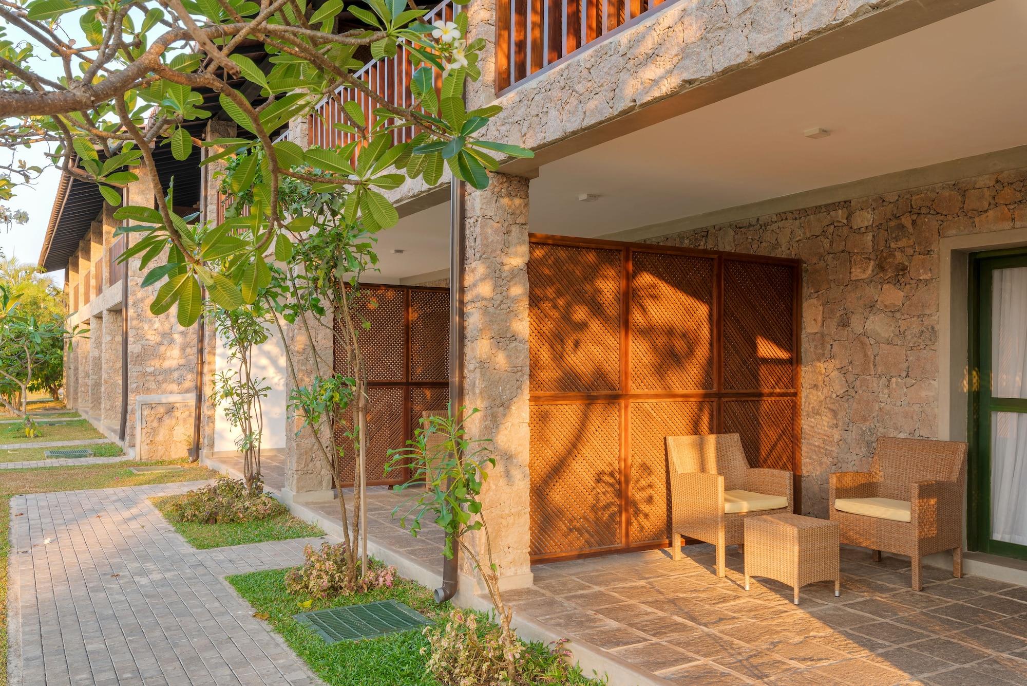 Hotel Regenta Arie Lagoon Negombo