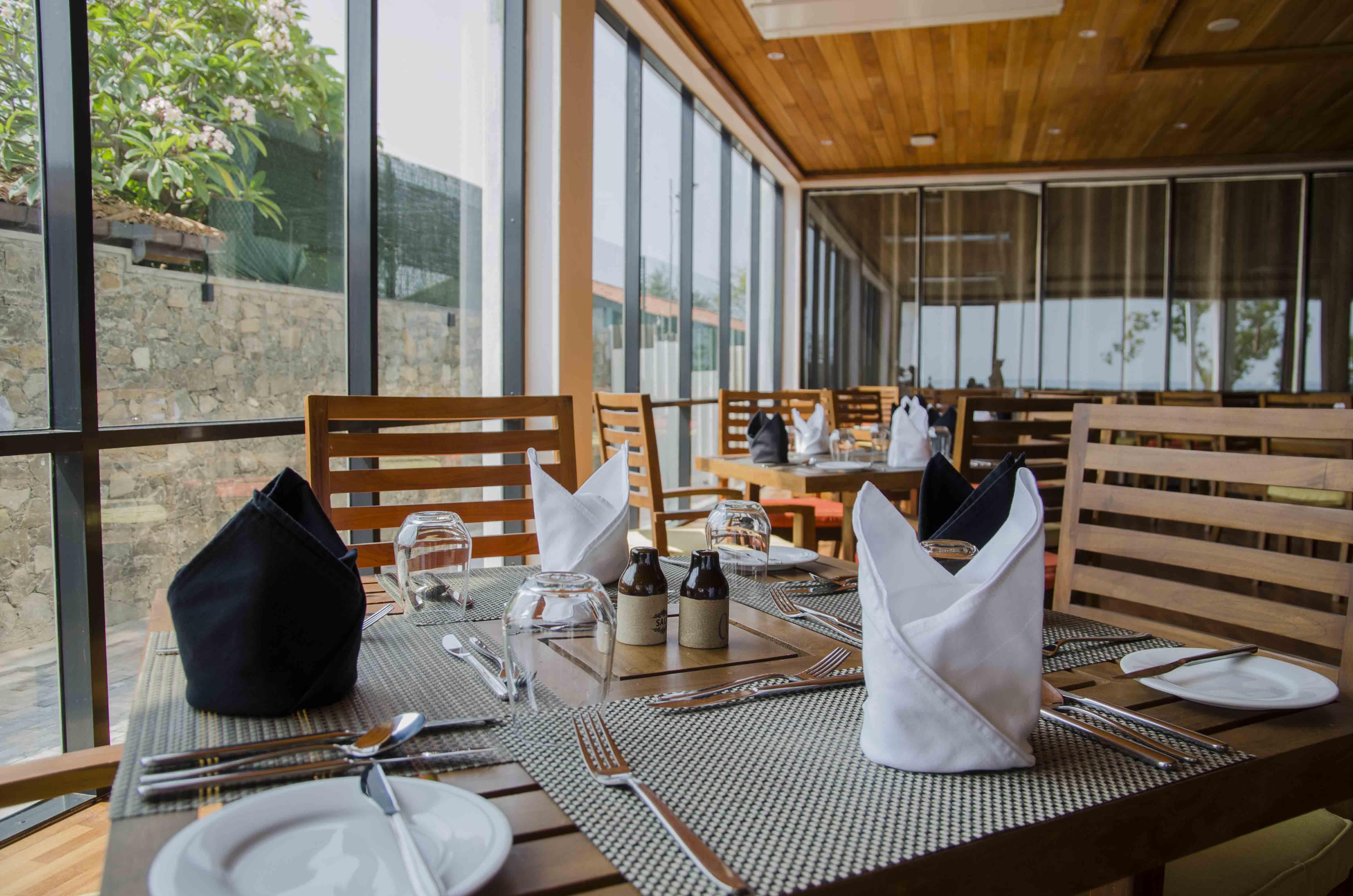 Hotel Regenta Arie Lagoon