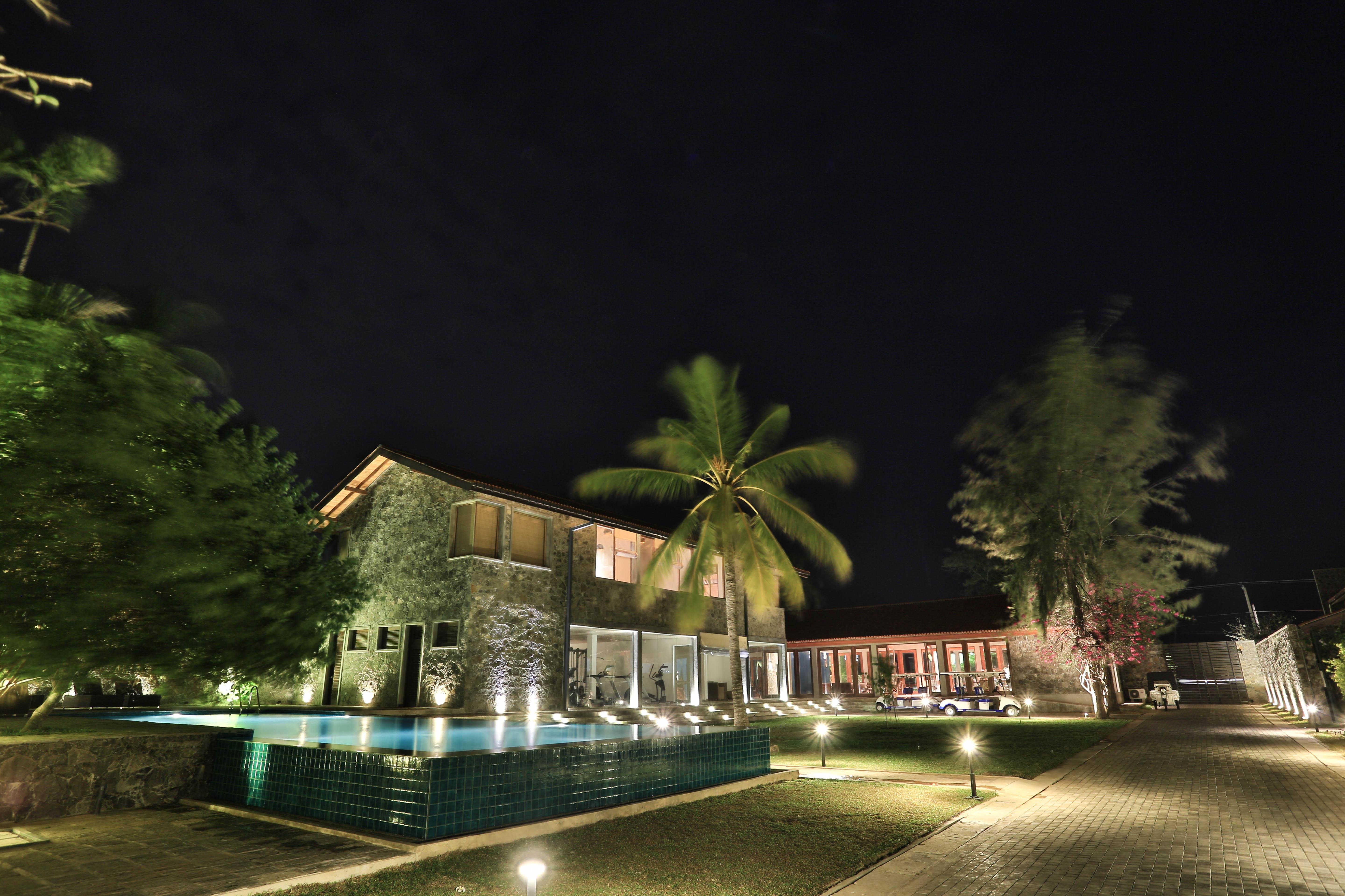 Hotel Regenta Arie Lagoon
