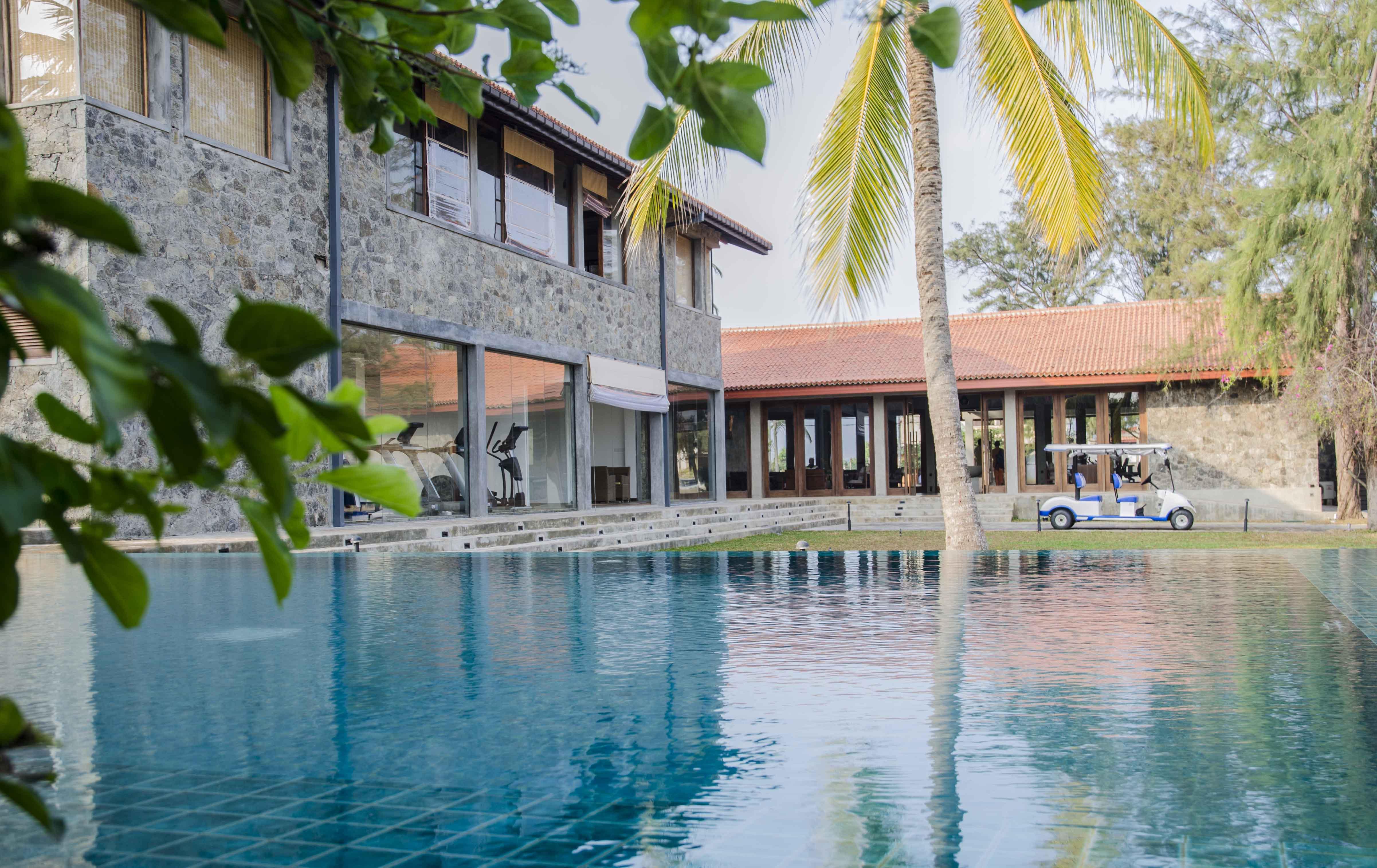 Regenta Arie Lagoon Hotel 5*