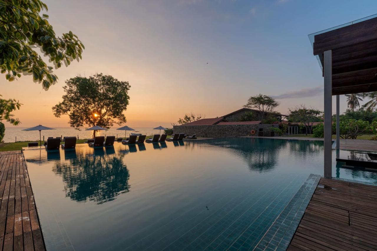 Hotel Regenta Arie Lagoon