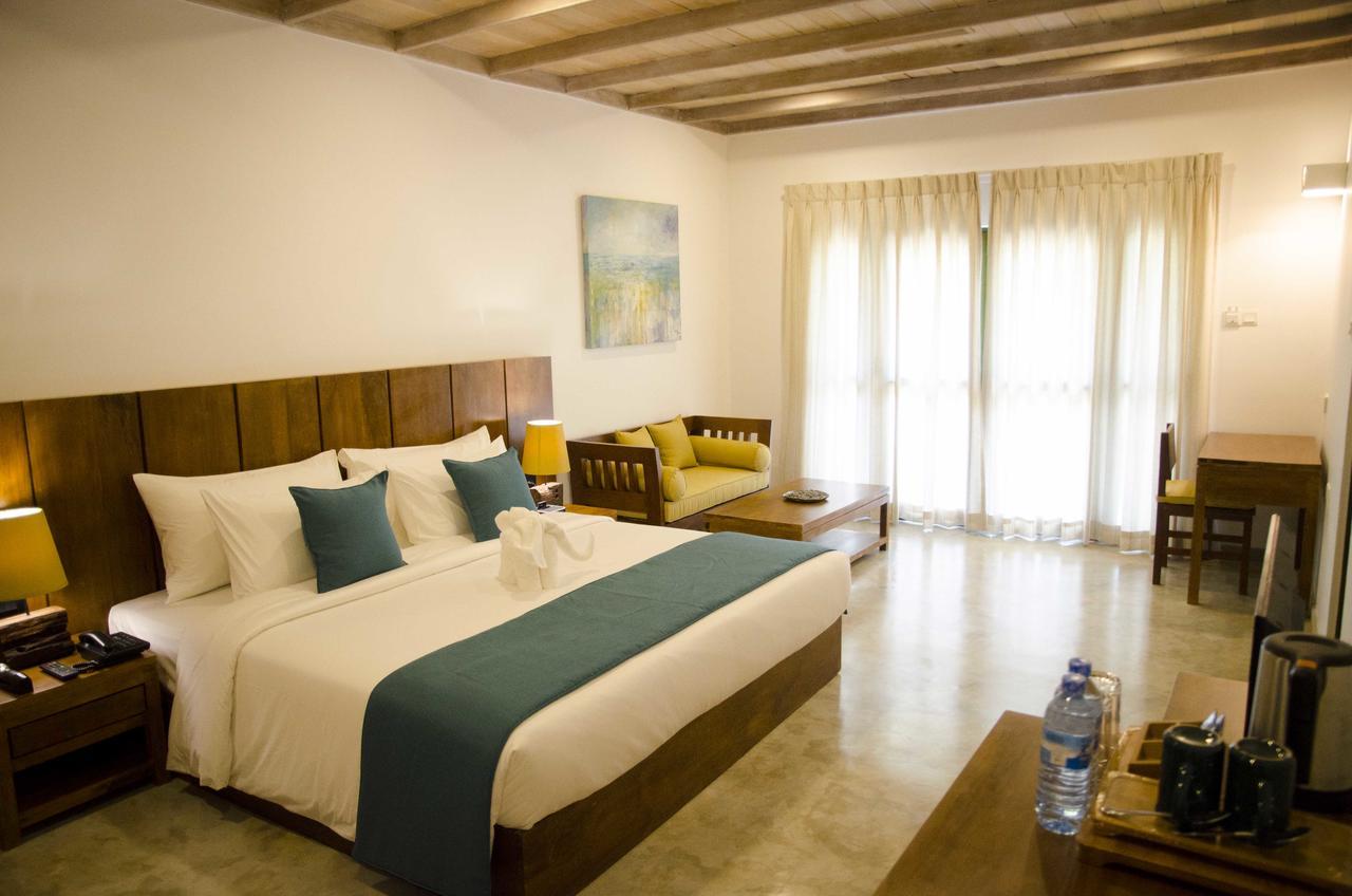 Regenta Arie Lagoon 5* Negombo