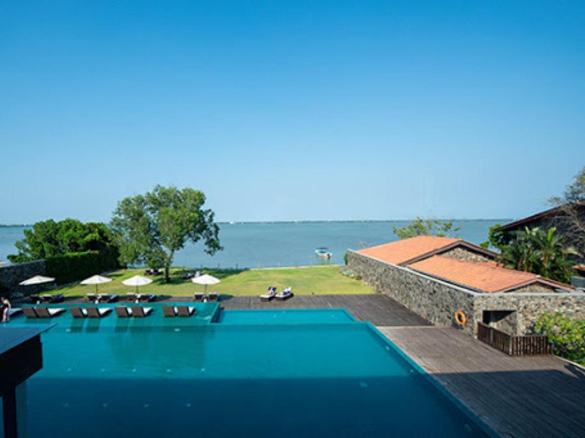 Regenta Arie Lagoon Hotel 5*
